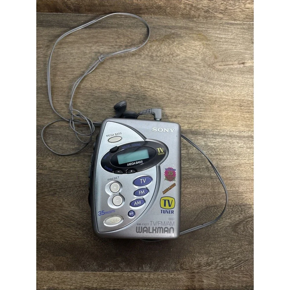 Sony Walkman WM-FX277 Vtg. With Earbuds. Radio Works, Cassette Does Not